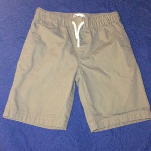 Size 6 olive green boys shorts